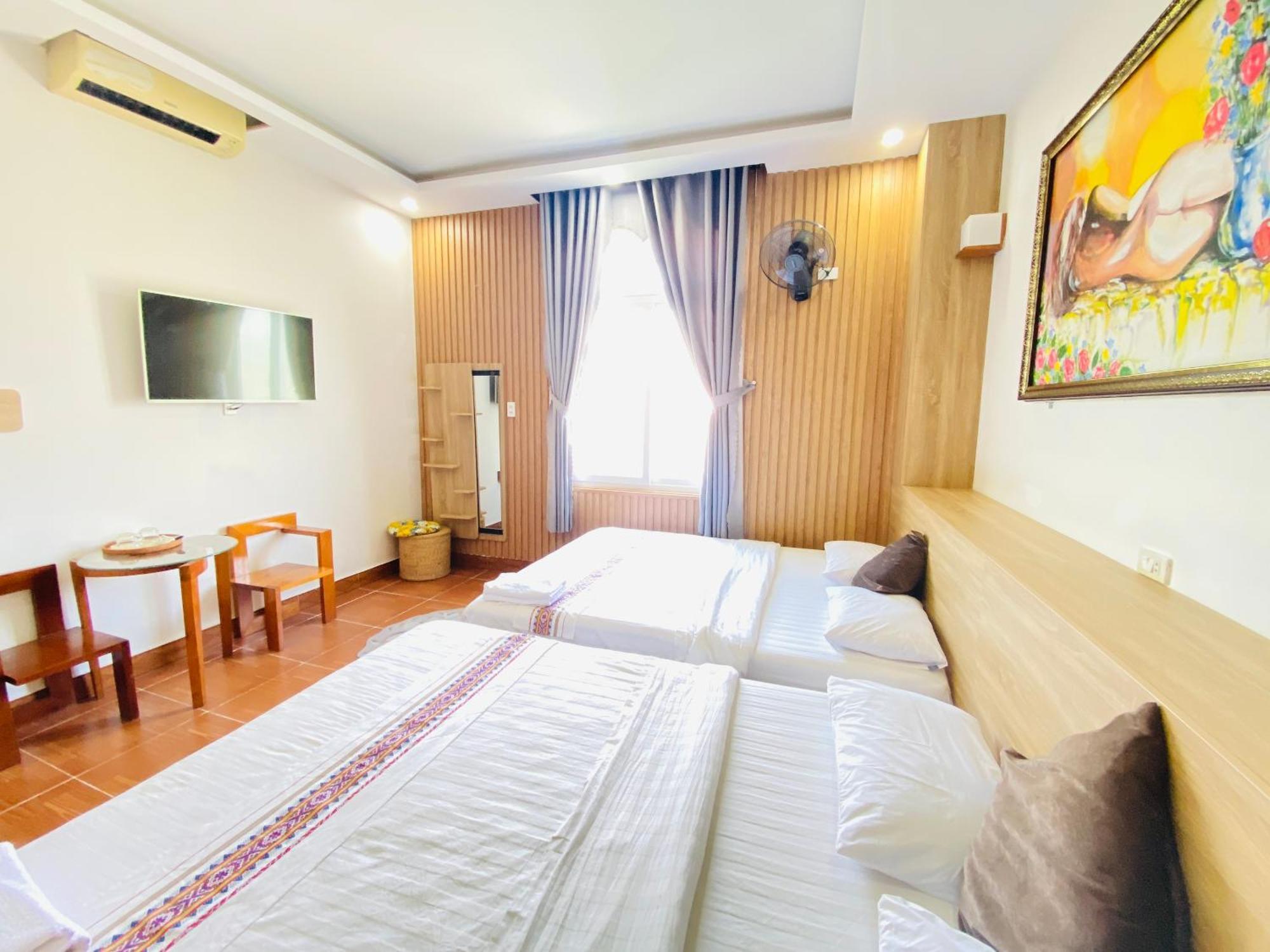 Hong My Hotel Kon Tum Exterior photo
