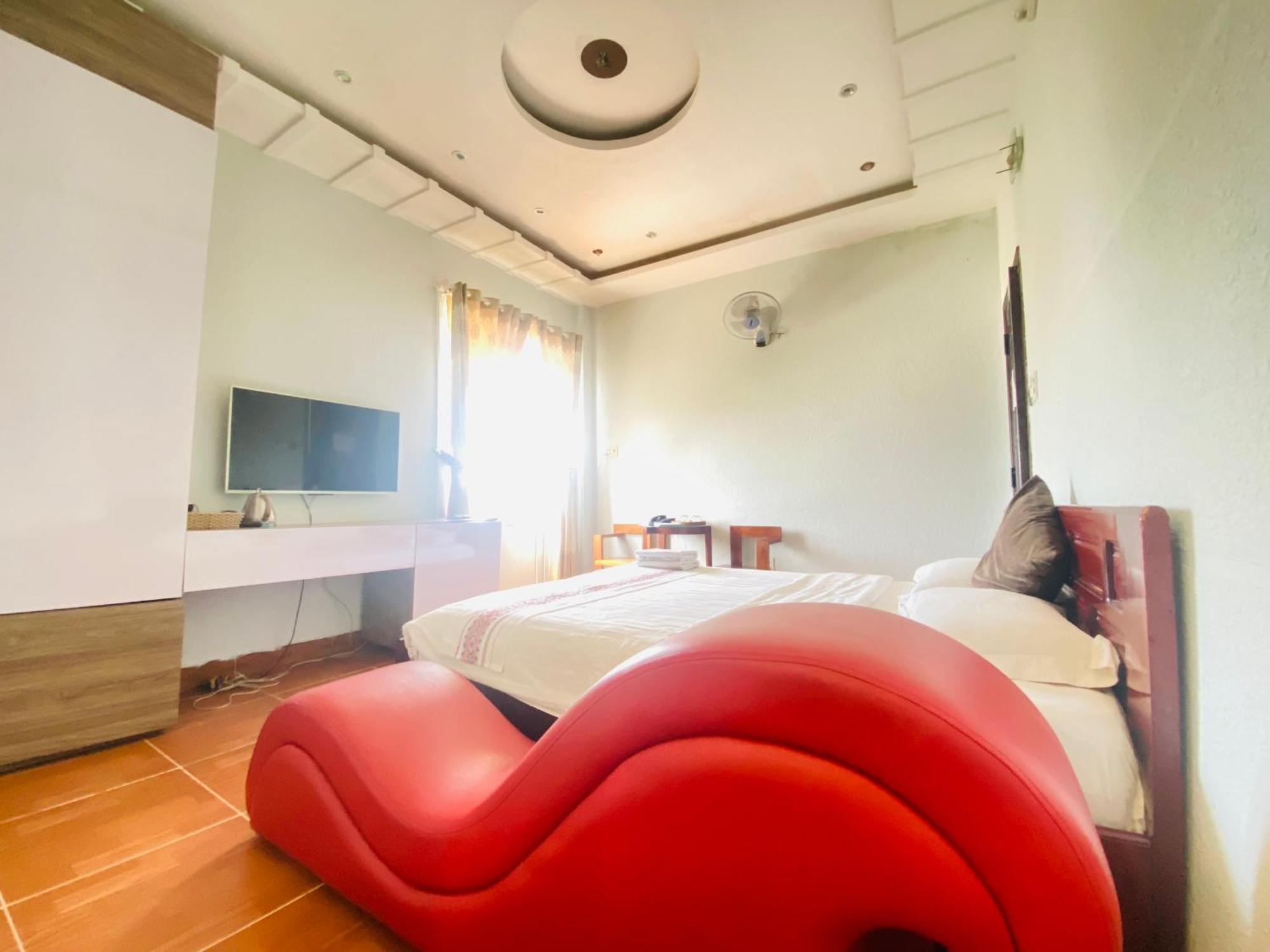 Hong My Hotel Kon Tum Exterior photo