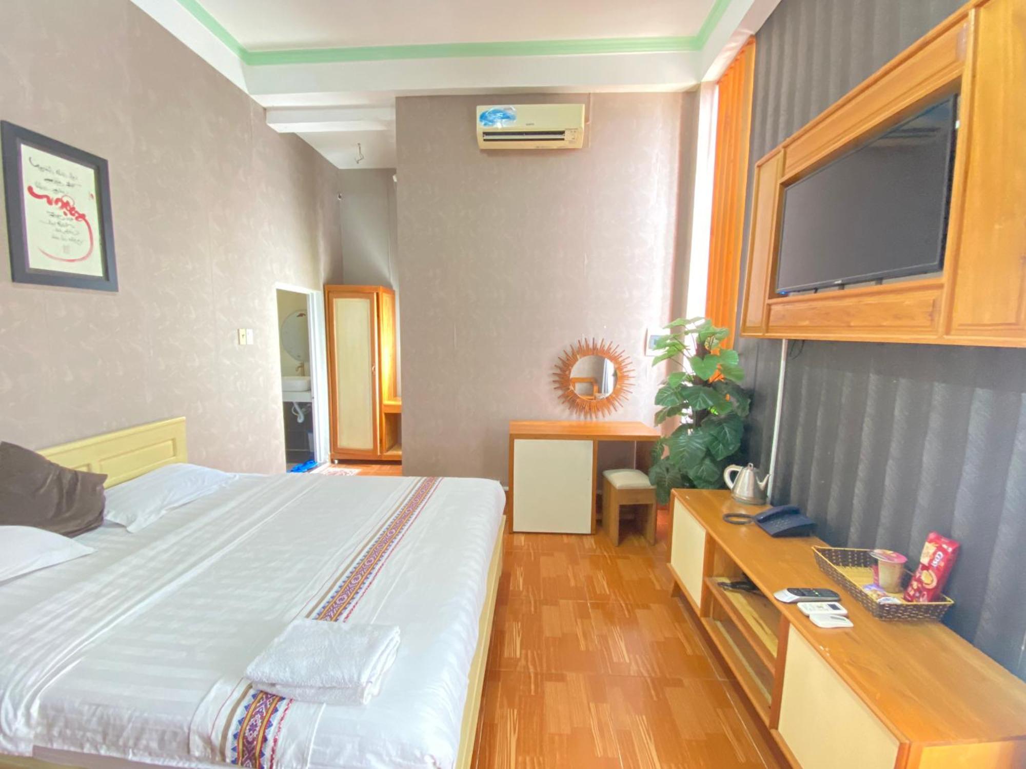Hong My Hotel Kon Tum Exterior photo